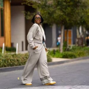 WOMEN'S TWO-PIECE TRACKSUIT - Image 1