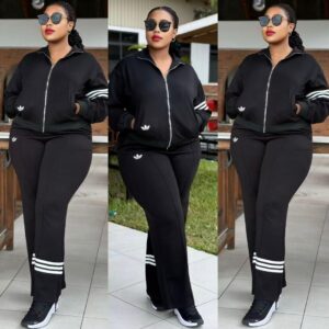 WOMEN'S TWO-PIECE TRACKSUIT - Image 1