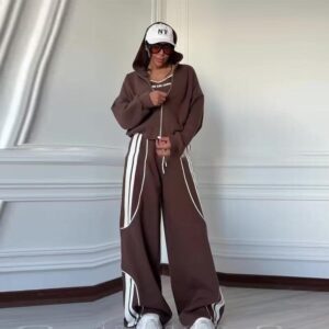 CASUAL TRACKSUIT - Image 1