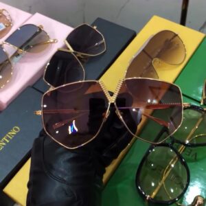 V-style Cat-Eyeglass - Image 1