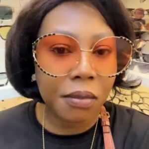 Round Sunglasses - Image 1