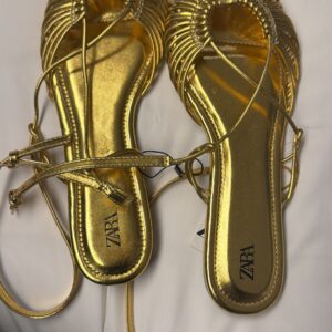 Gold designer strings shoe - Image 1